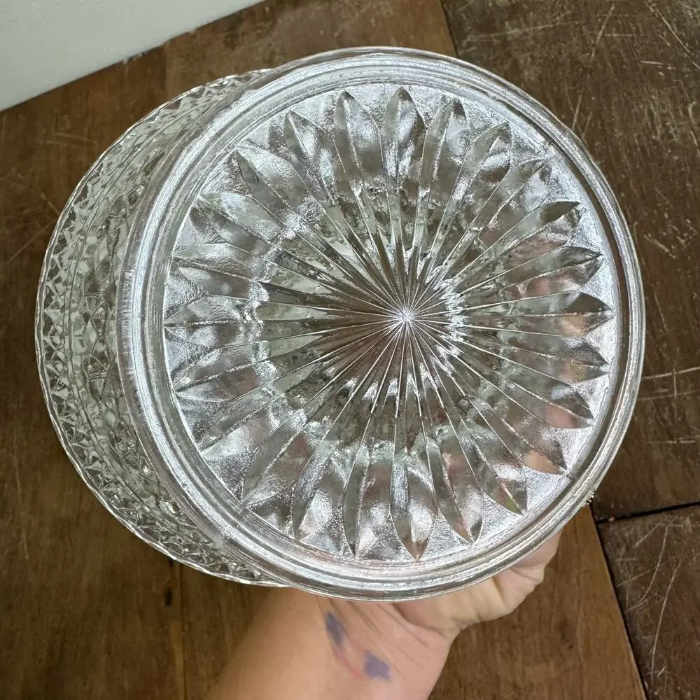 Anchor Hocking Wexford Pressed Glass‎ Diamond Pedestal Candy dish with lid